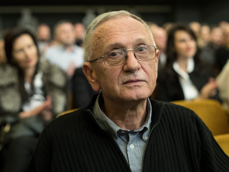 Pavao Pavličić predstavlja novu knjigu 'Glas naroda (pohvala pučkoj