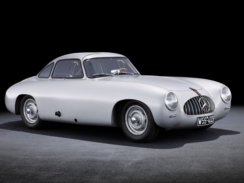 Mercedes-Benz 300 SL trkaći automobil (W 194) iz 1952.