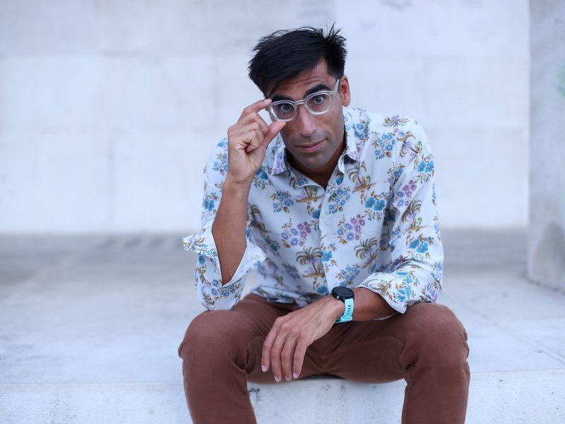 Ernest van der Kwast Bogatim ljudima nedostaje brige za druge. Stalo