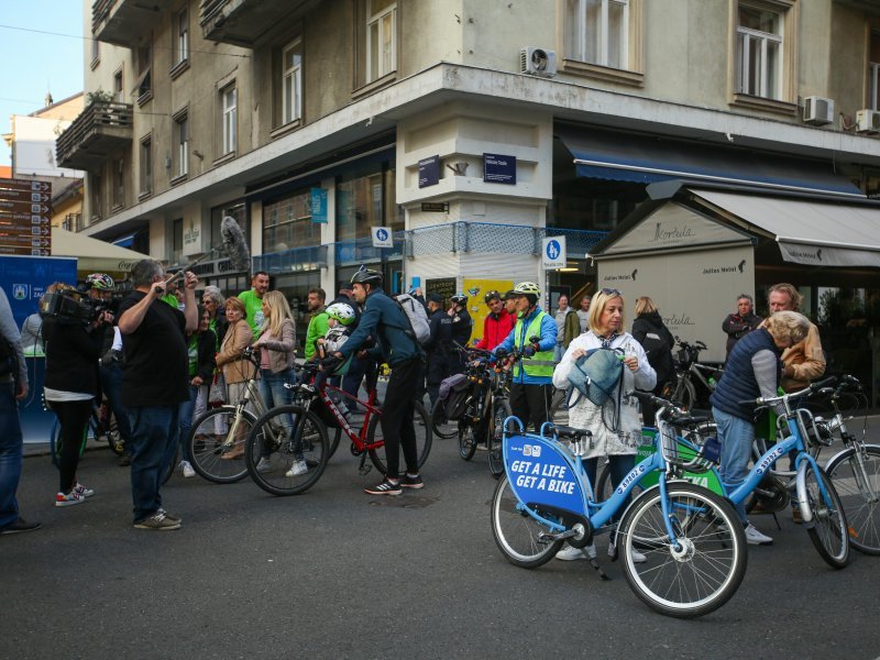 Gradonačelnik Tomislav Tomašević sa zamjenicima na Zagrebačkoj žbici