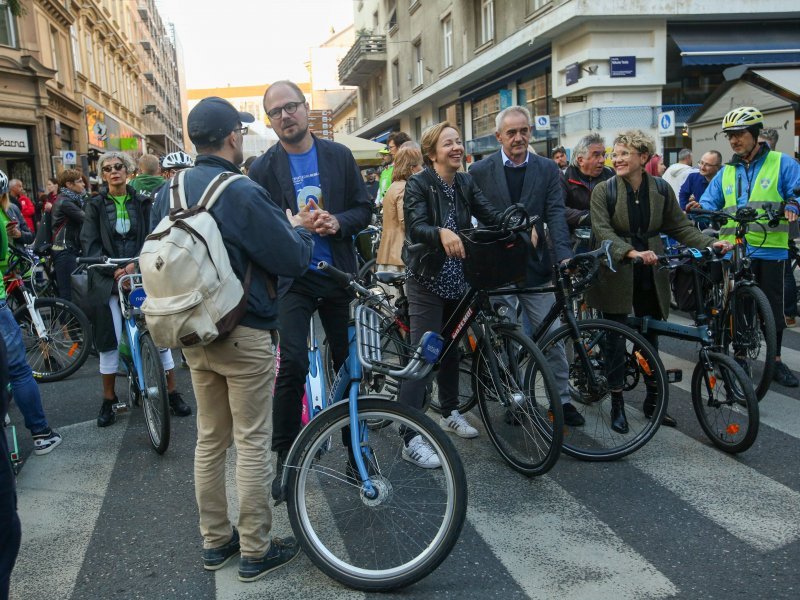 Gradonačelnik Tomislav Tomašević sa zamjenicima na Zagrebačkoj žbici