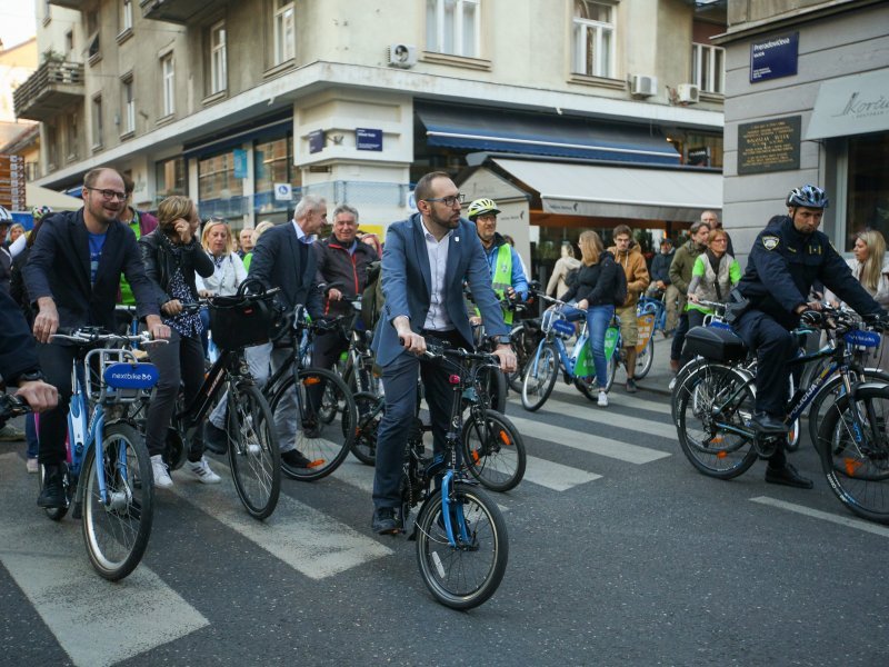 Gradonačelnik Tomislav Tomašević sa zamjenicima na Zagrebačkoj žbici