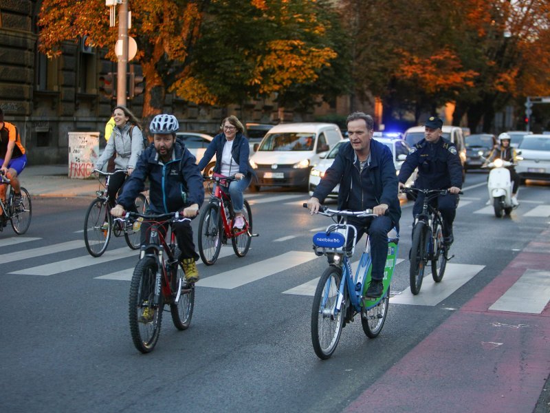 Gradonačelnik Tomislav Tomašević sa zamjenicima na Zagrebačkoj žbici