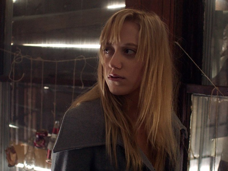 короткометражка заставили плакать на трансляции,. дженнифер лав хьюитт в фильме сердцеедки. дэвид роберт митчелл it follows 2. последователи 3 сезон. Follow scene.