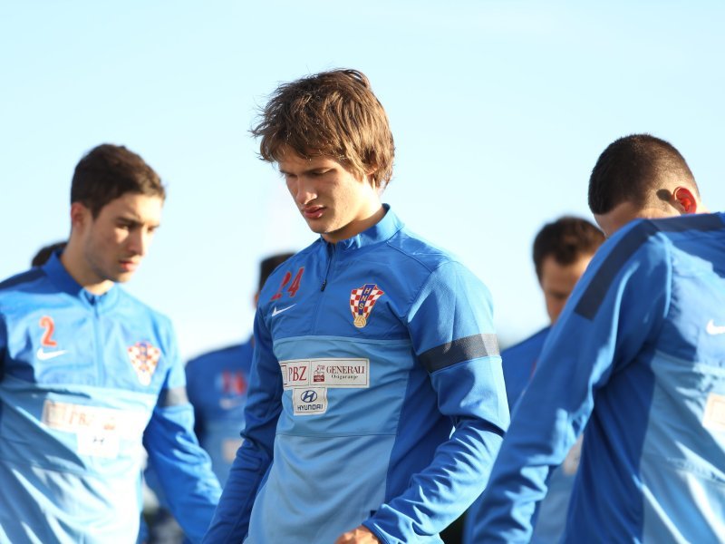 Tin Jedvaj pred vratima je Rome? tportal