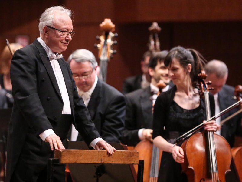 Koncert Zagrebačke filharmonije uz dirigenta Pavla Dešpalja i Ivu Pogorelića na klaviru