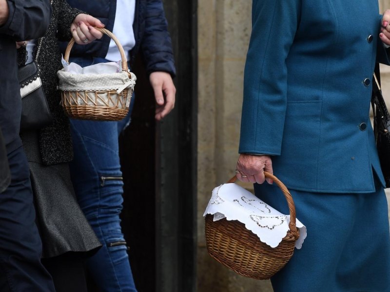 Zagreb: Kardinal Bozanić služio misu na Uskrs u katedrali