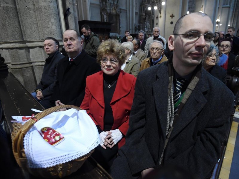 Zagreb: Kardinal Bozanić služio misu na Uskrs u katedrali