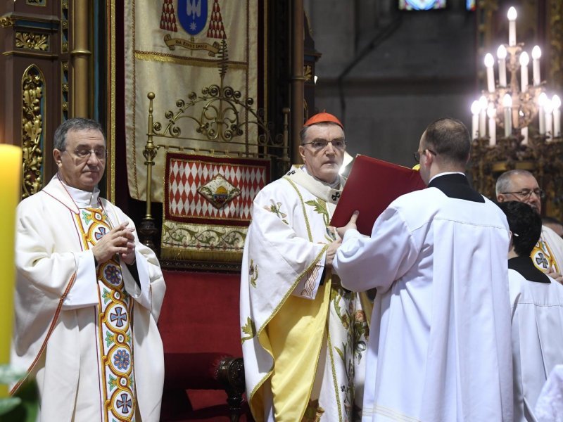 Zagreb: Kardinal Bozanić služio misu na Uskrs u katedrali