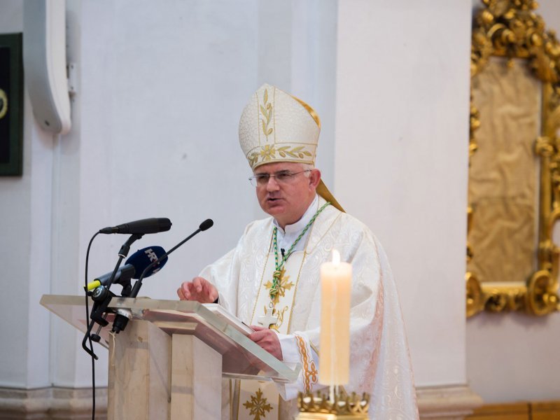 Biskup mons. Mate Uzinić predvodio je misu u Dubrovačkoj katedrali