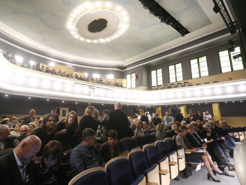 U kazalištu Komedija održana premijera predstave 'Tulum u samostanu'