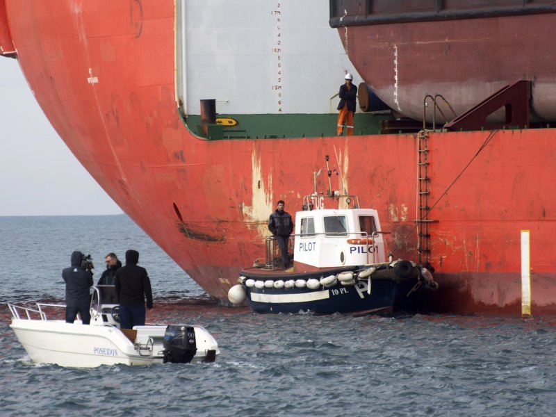 Kineski brod ZHEN HUA 7 doveo brodove koji će graditi Pelješki most