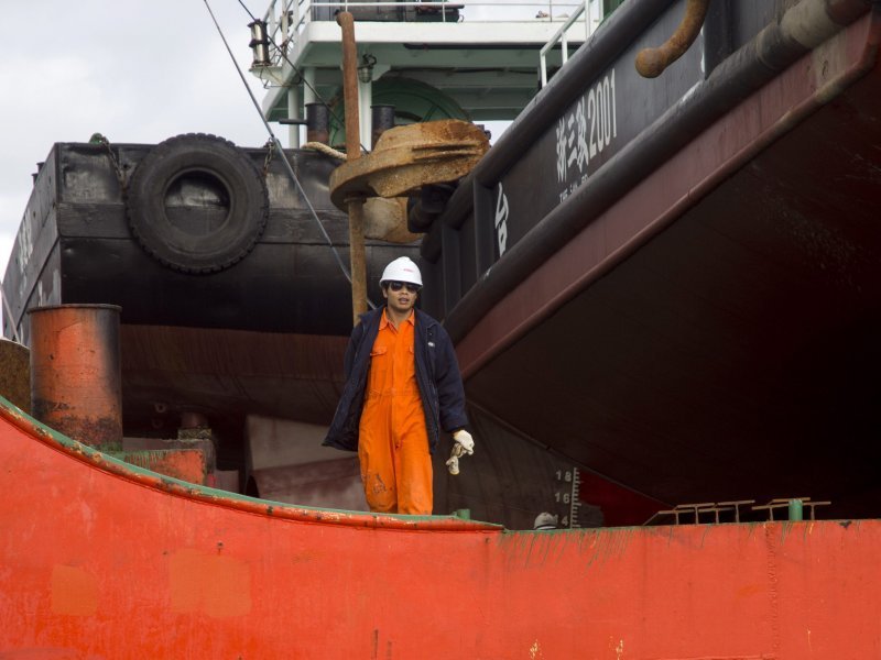 Kineski brod ZHEN HUA 7 doveo brodove koji će graditi Pelješki most