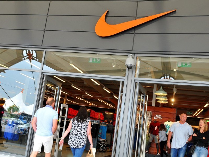 gležanj prilagodljiv pop Nike zatvara svoje dućane u Hrvatskoj, sve zbog istrage o poreznim akrobacijama u Nizozemskoj? - tportal gležanj prilagodljiv pop Nike zatvara svoje dućane u Hrvatskoj, sve zbog istrage o poreznim akrobacijama u Nizozemskoj? - tportal