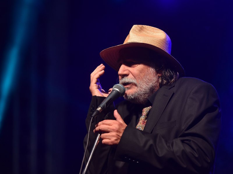 Rade Šerbedžija i Zapadni kolodvor održali koncert u Čakovcu.