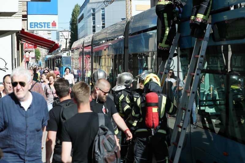 Požar tramvaja u Zagrebu