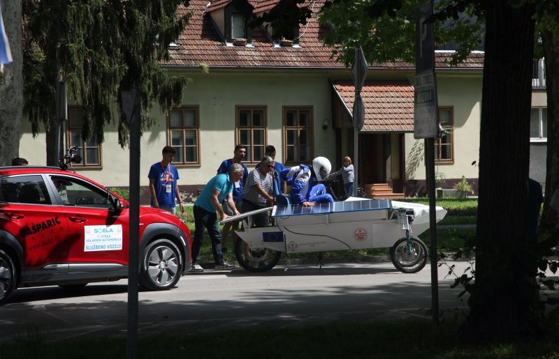 Utrka električnih automobila u Sisku