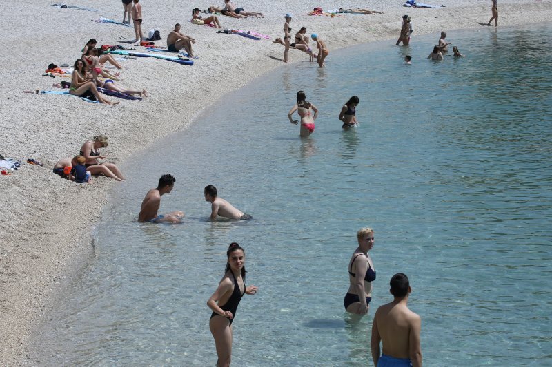 Sunčanje i kupanje na splitskim plažama