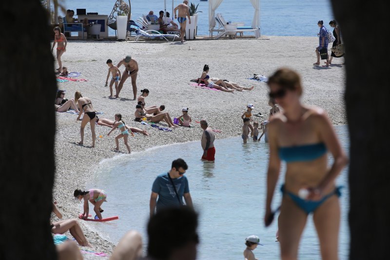 Sunčanje i kupanje na splitskim plažama