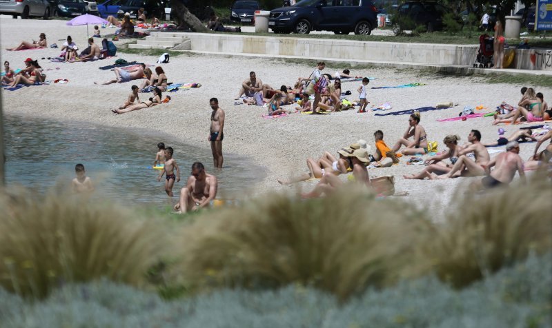 Sunčanje i kupanje na splitskim plažama