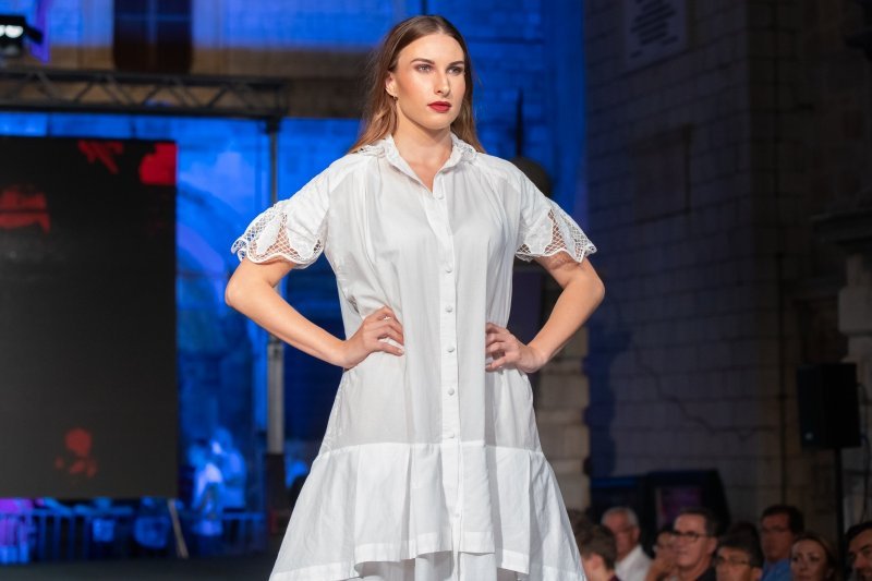 Modna revija Glamour fashion show na Stradunu