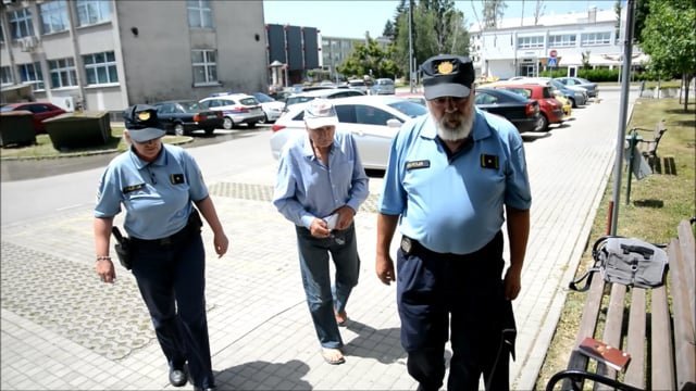 Koprivnica: Privođenje vozača koji je automobilom naletio na dvoje djece