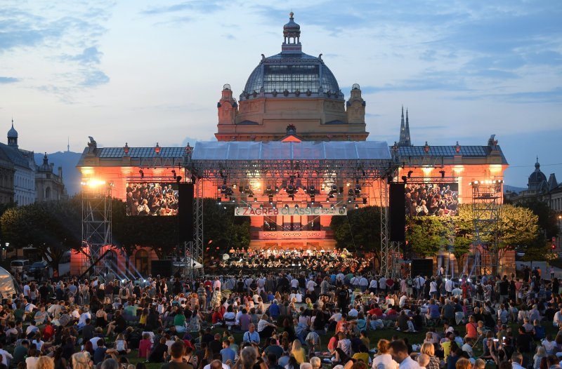 Koncert Simfonijskog orkestra HRT-a na Trgu kralja Tomislava u sklopu programa Zagreb Classic