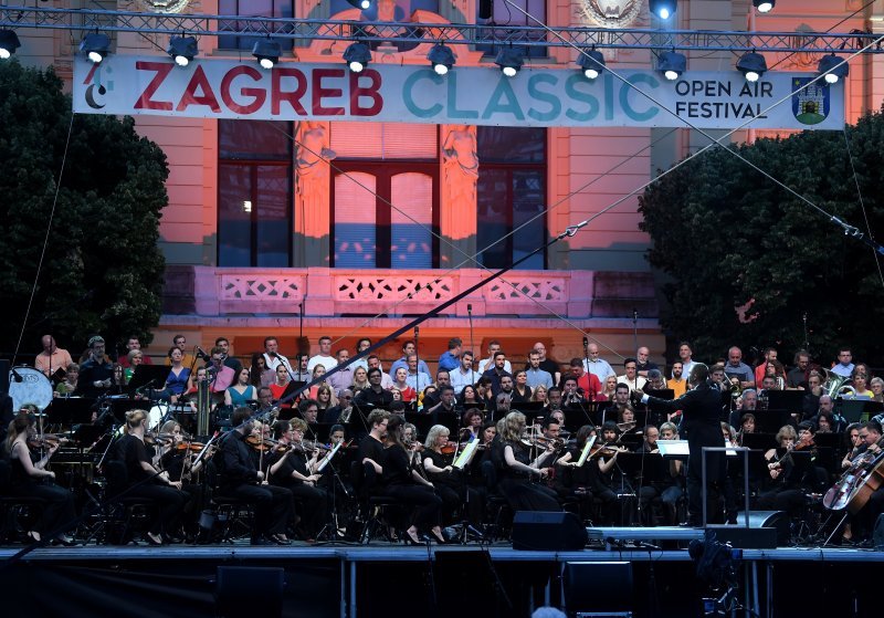 Koncert Simfonijskog orkestra HRT-a na Trgu kralja Tomislava u sklopu programa Zagreb Classic