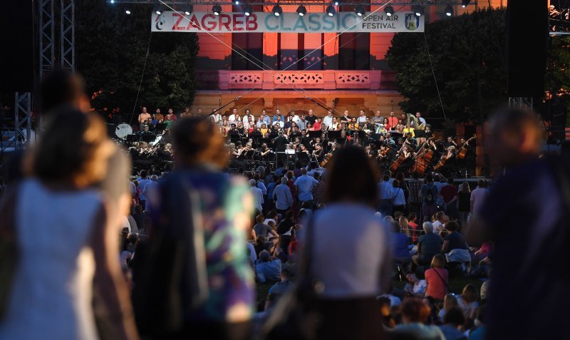 Koncert Simfonijskog orkestra HRT-a na Trgu kralja Tomislava u sklopu programa Zagreb Classic