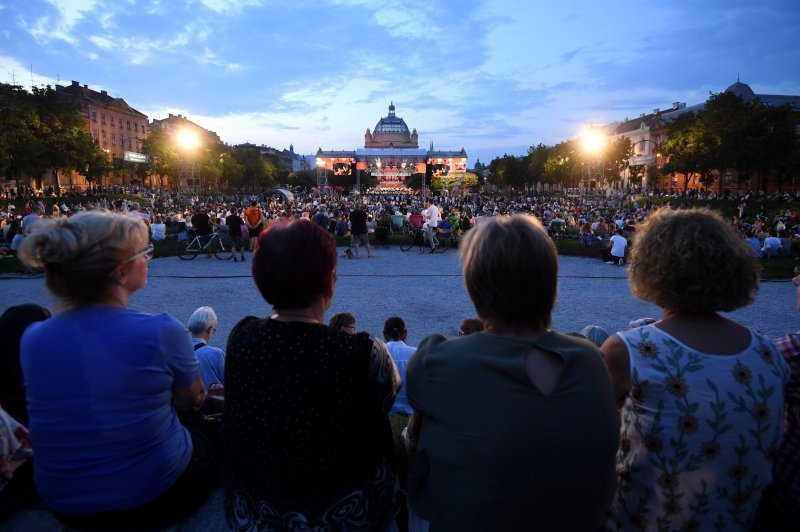 Koncert Simfonijskog orkestra HRT-a na Trgu kralja Tomislava u sklopu programa Zagreb Classic