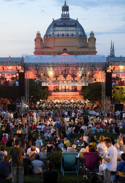 Koncert Simfonijskog orkestra HRT-a na Trgu kralja Tomislava u sklopu programa Zagreb Classic