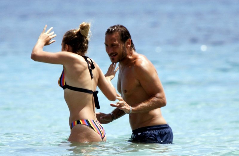 Francesco Totti i kćer Chanel na plaži