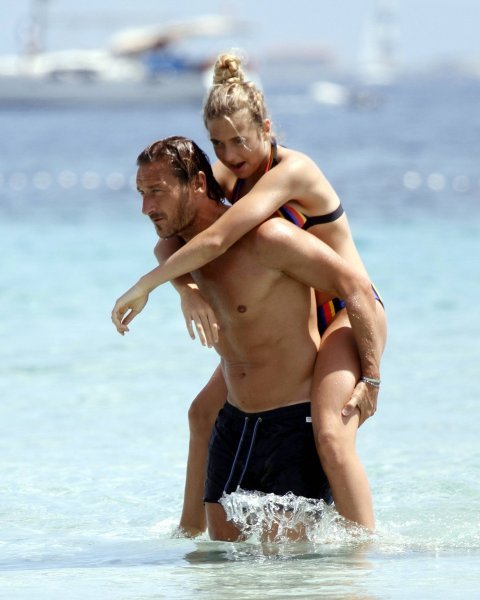 Francesco Totti i kćer Chanel na plaži