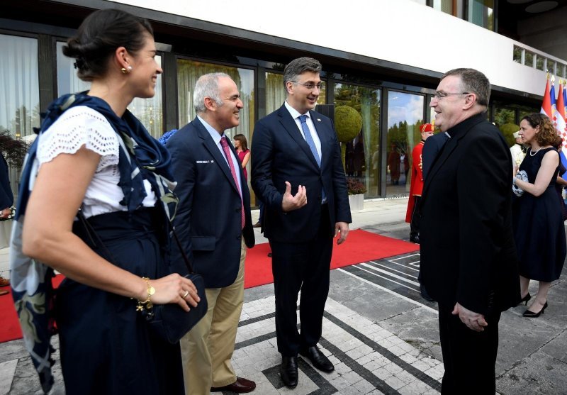 Gari Kasparov, Andrej Plenković, Josip Bozanić