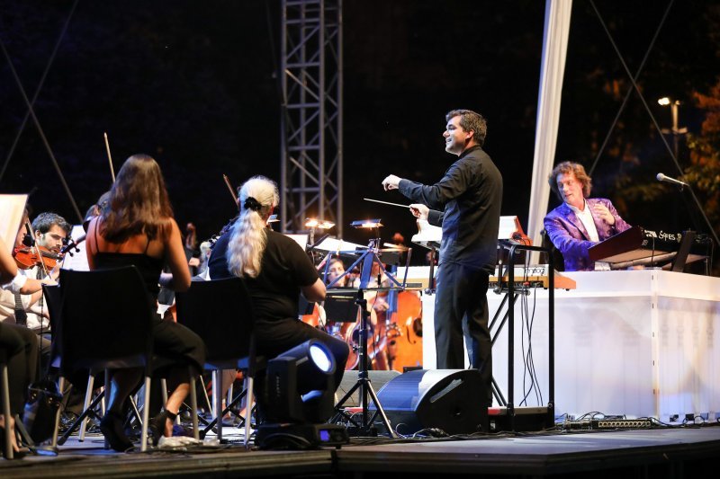 Tonči Huljić i Zagrebačka filharmonija