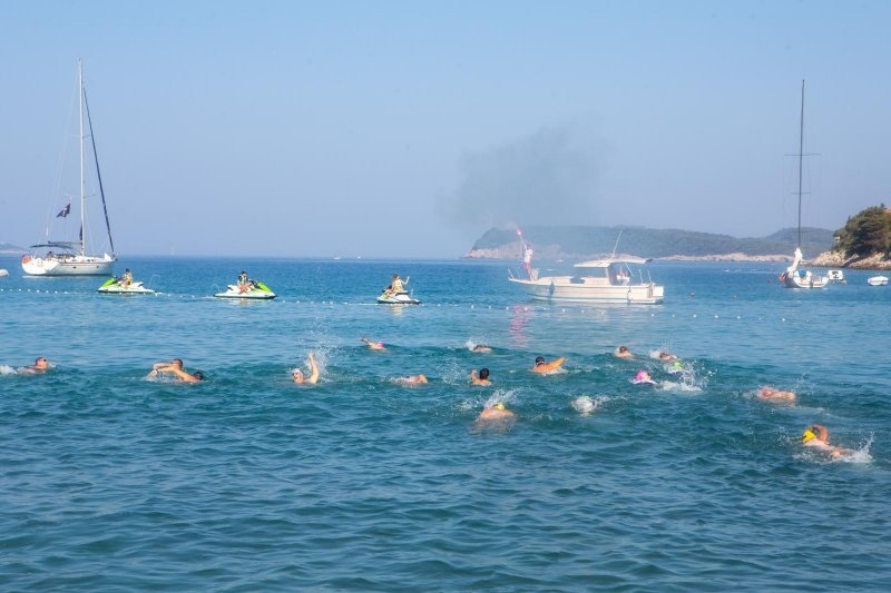 Ribafish započeo projekt RokOtok plivanjem od Dubrovnika do Čiova