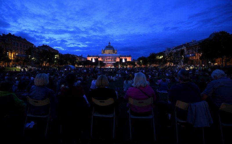 Kazalište Komedija izvodi predstavu 'Broadway u Komediji - Inventura'