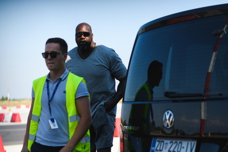 Bivši NBA košarkaš Shaquille O'Neal sletio u zračnu luku Zadar