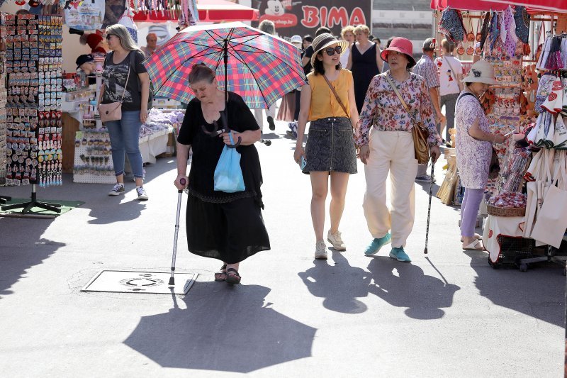 Zagrepčani i turisti pokušavaju se na različite načine zaštiti od vrućine