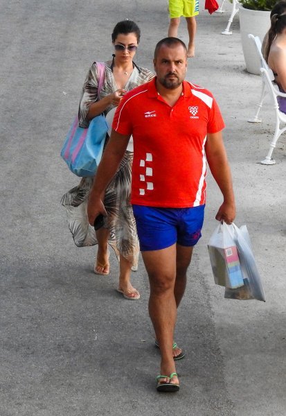 Jelena Lešić sa suprugom Krešimirom ljetuje na Visu