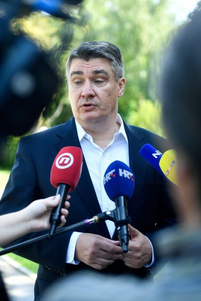 Zoran Milanović položio vijence podovom Dana pobjede