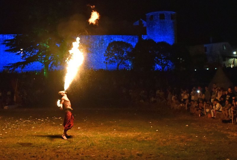 Svetvinčenat: Viteške borbe na Srednjovjekovnom festivalu oduševile posjetitelje