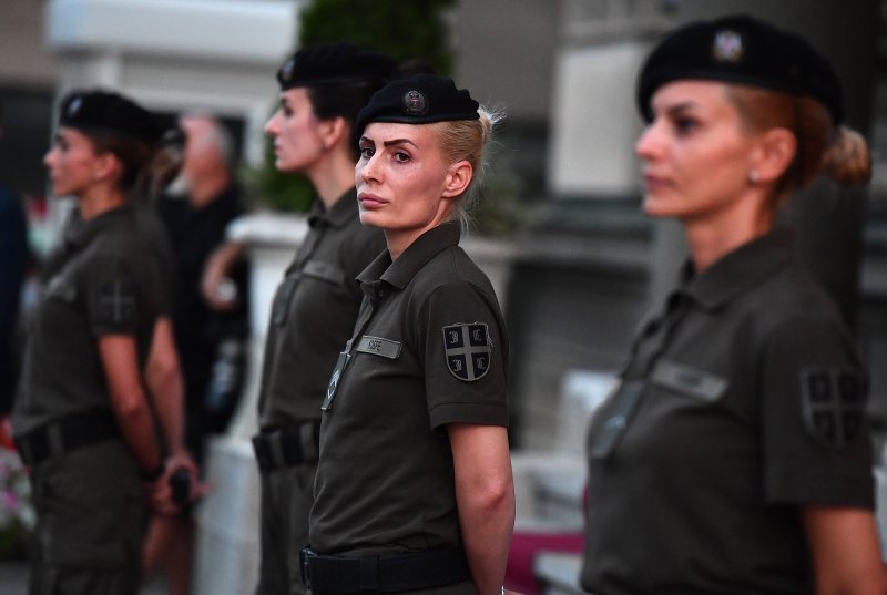 Pripadnice srpske vojne policije Kobre