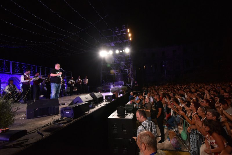 Đorđe Balašević održao koncert u prepunoj pulskoj Areni