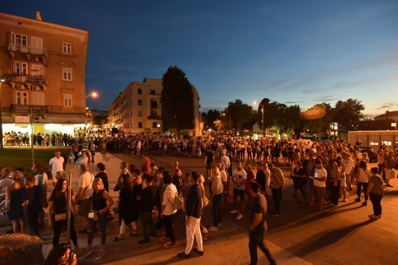 Đorđe Balašević održao koncert u prepunoj pulskoj Areni