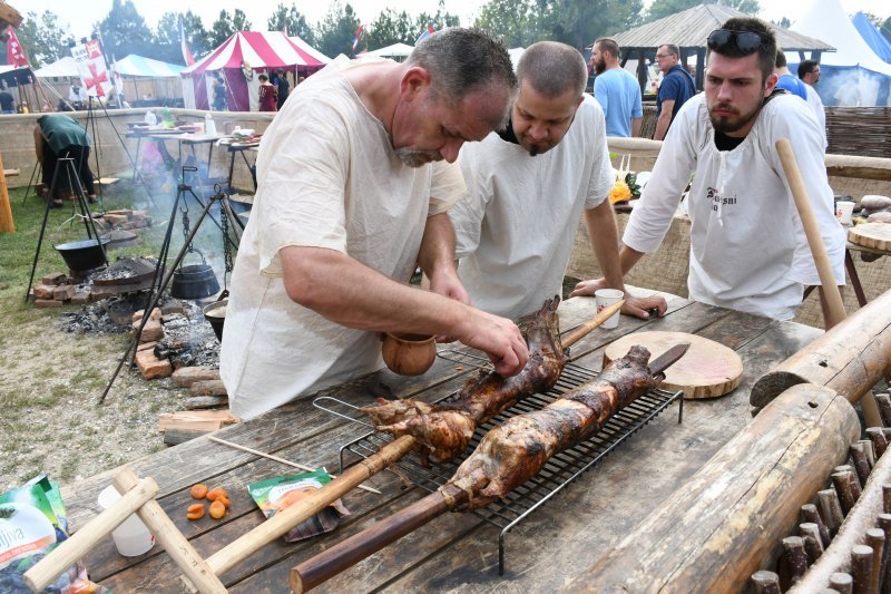 Koprivnica: Kuhari se nadmetali za titulu najboljeg kraljevskog renesansnog kuhara