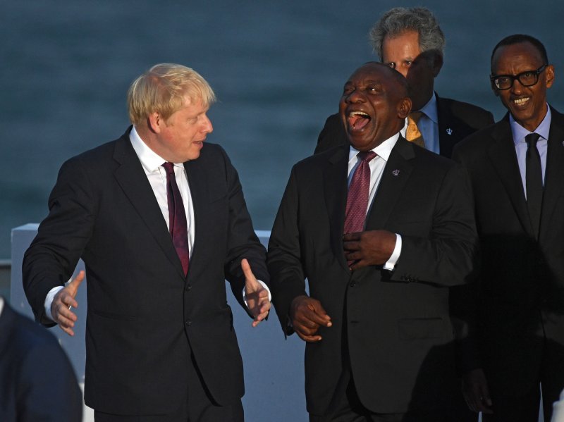 Summit G7, Boris Johnson i Cyril Ramaphosa