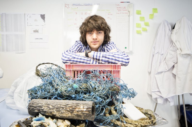 2010.: Nakon ronjenja u Grčkoj Slat kreće u borbu protiv plastike u morima
