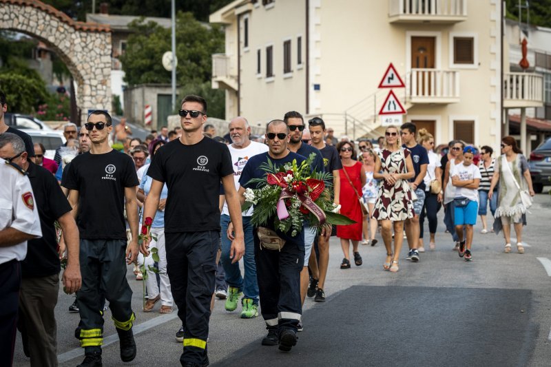 Mimohod sjećanja u Tisnom