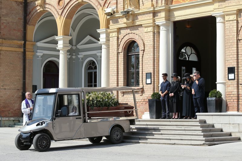 Posljednji ispraćaj Nade Kobali